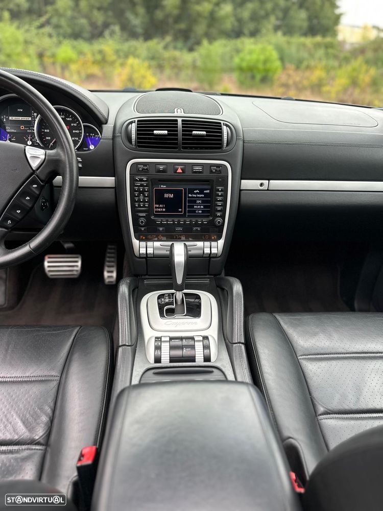 Porsche Cayenne Turbo - 13