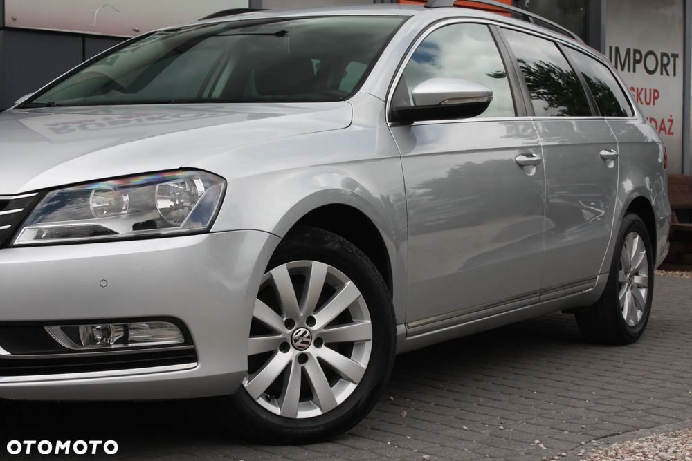 Volkswagen Passat Variant 2.0 Blue TDI SCR Comfortline - 13