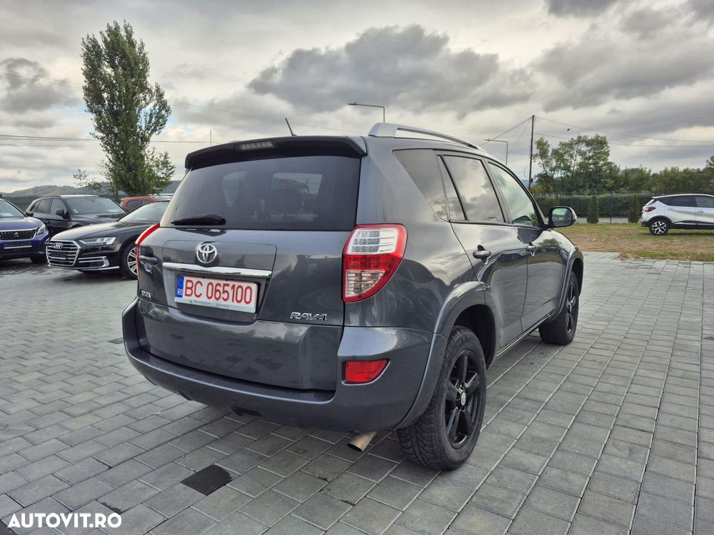 Toyota RAV4 - 5
