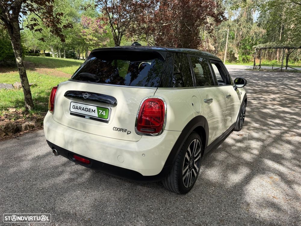 MINI 5 Portas Cooper D Auto - 29