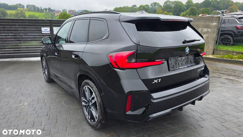 BMW X1 - 4