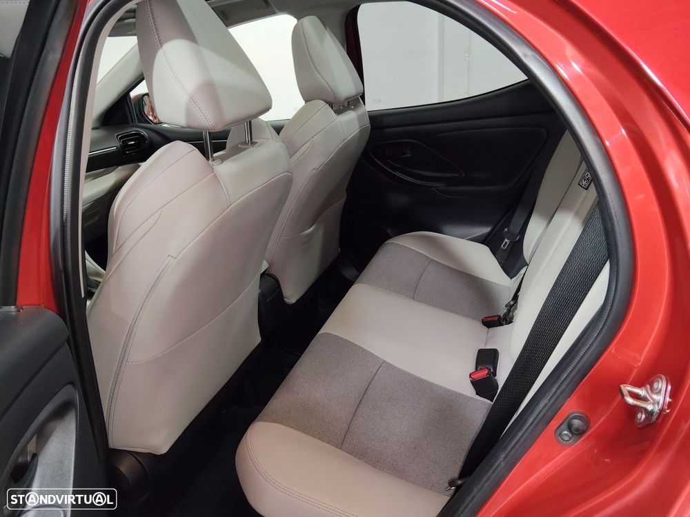 Toyota Yaris 1.5 HDF Luxury - 13