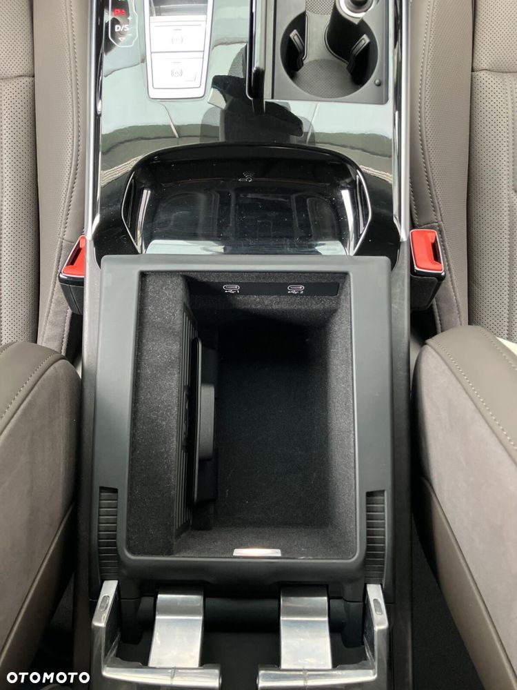 Audi A8 - 21