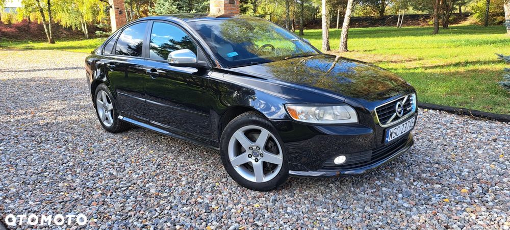 Volvo S40 D2 DRIVe R-Design - 2