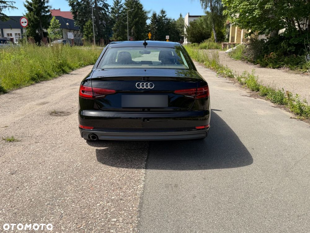 Audi A4 Limousine - 7