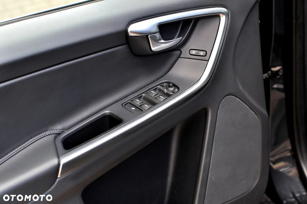 Volvo XC 60 D4 Summum - 22