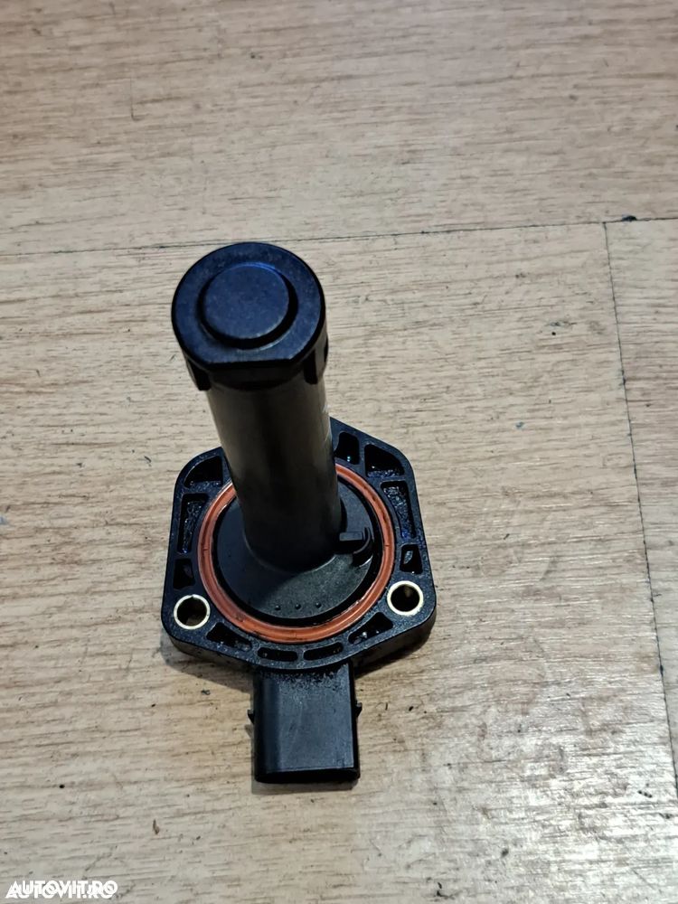 Senzor sonda nivel baie ulei in stare foarte buna Originala BMW E81 E87+LCI E90+LCI E91+LCI E60+LCI F10 E63 F06 E65 F01 E84 E83+LCI F25 E53 E70+LCI E71 E85 - 3