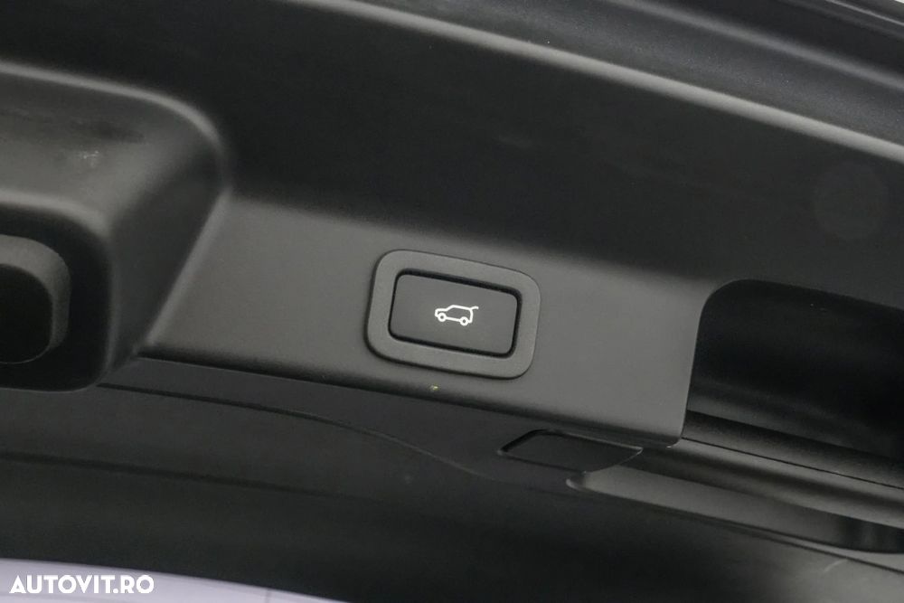 Jaguar F-Pace 20d AWD R-Sport - 21