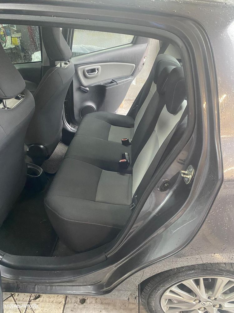 Toyota Yaris 1.0 VVT-i Comfort - 12