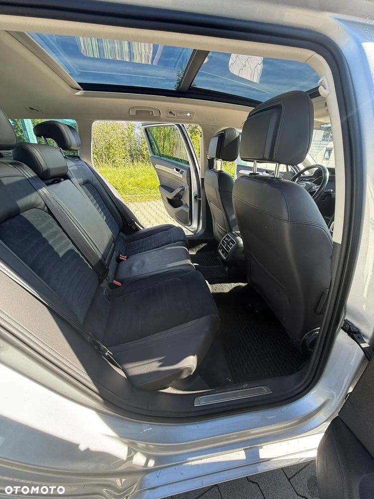 Volkswagen Passat - 20