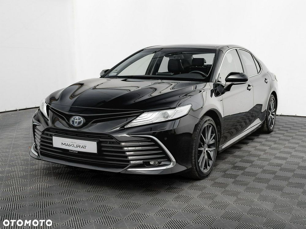 Toyota Camry - 3