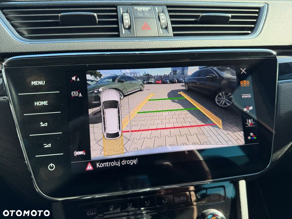 Skoda Superb 2.0 TDI SCR L&K DSG - 35