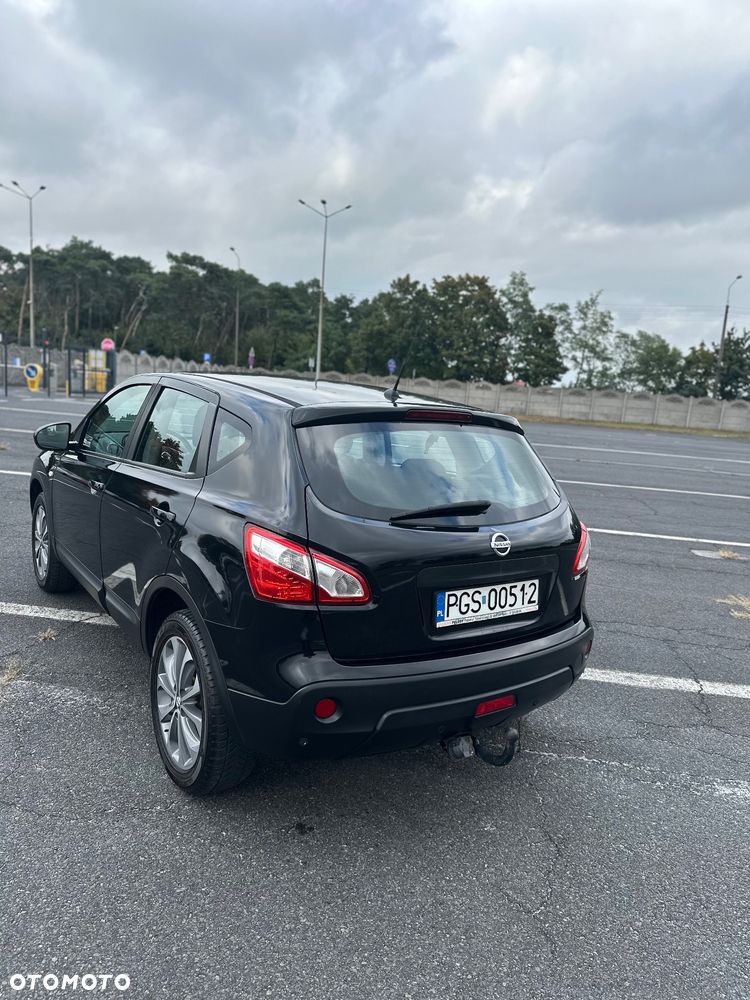 Nissan Qashqai - 2