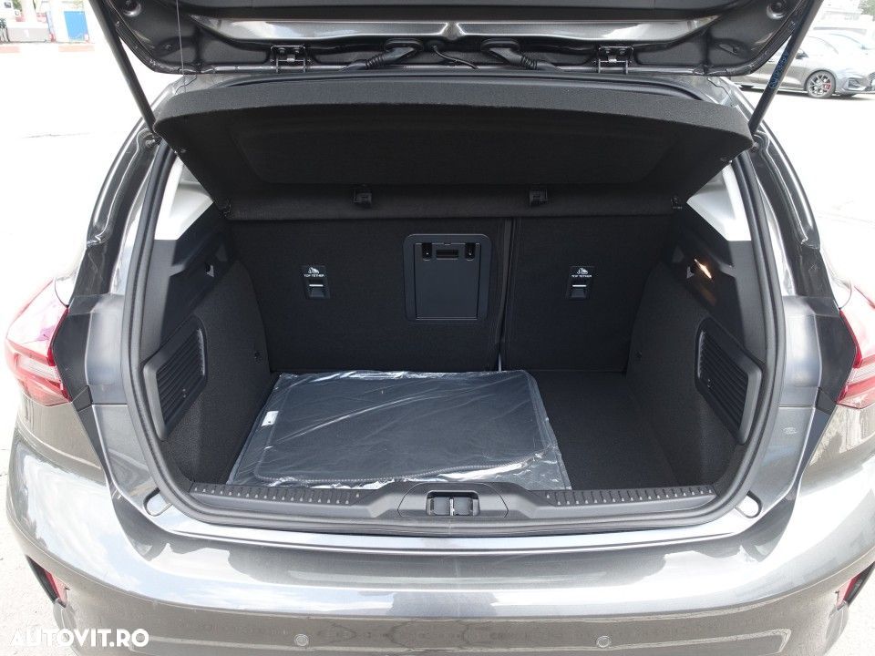 Ford Focus - 11