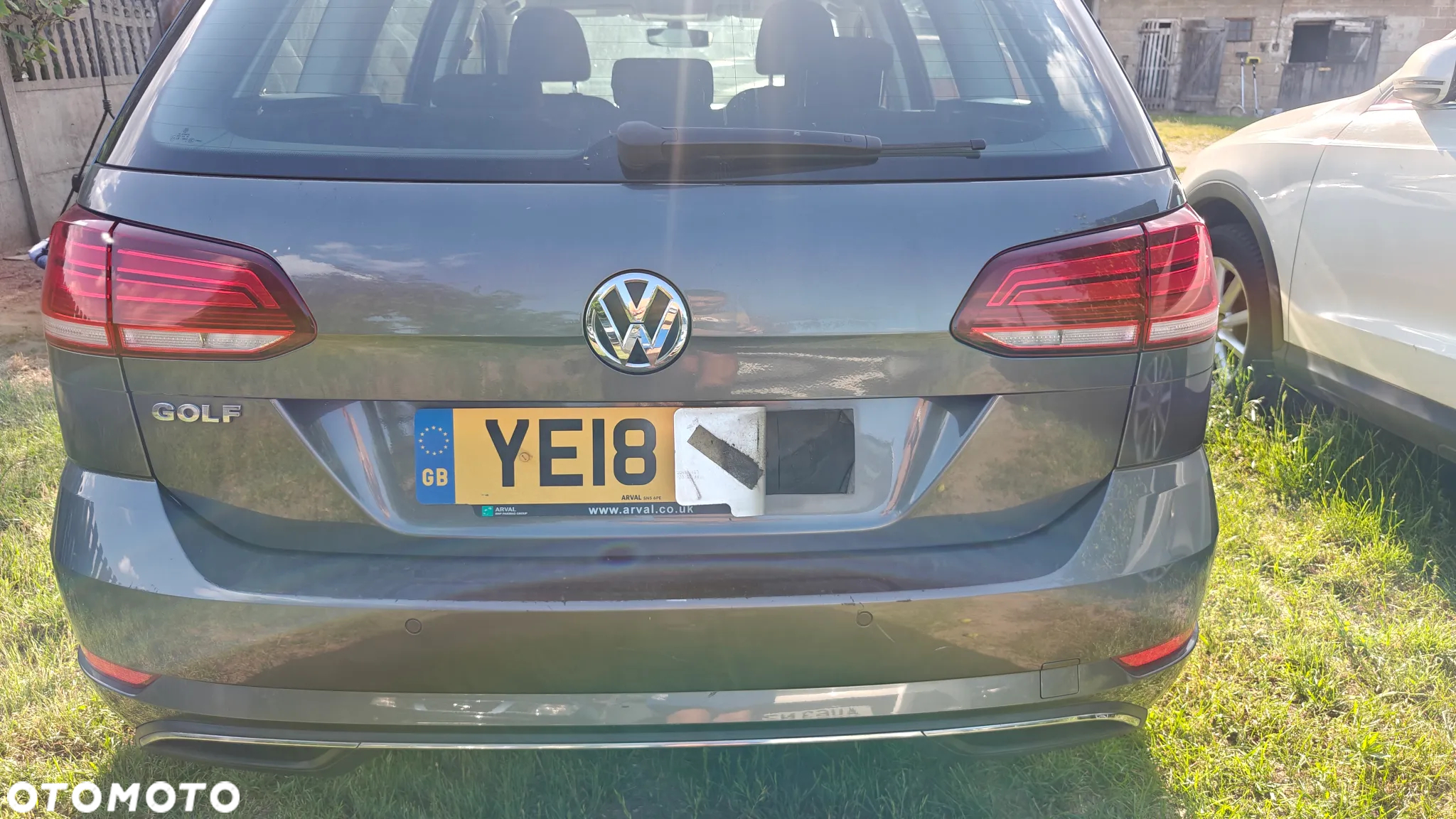 Volkswagen Golf - 4