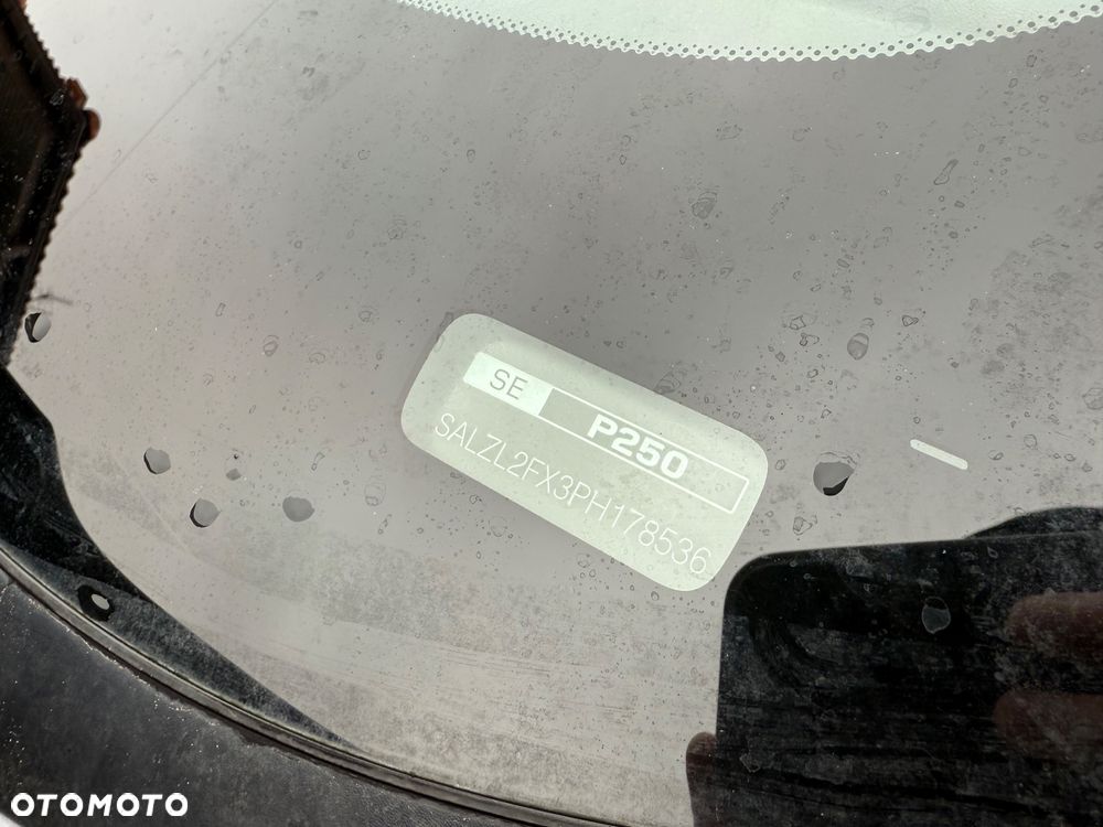 Land Rover Range Rover Evoque P250 R-Dynamic HSE - 17