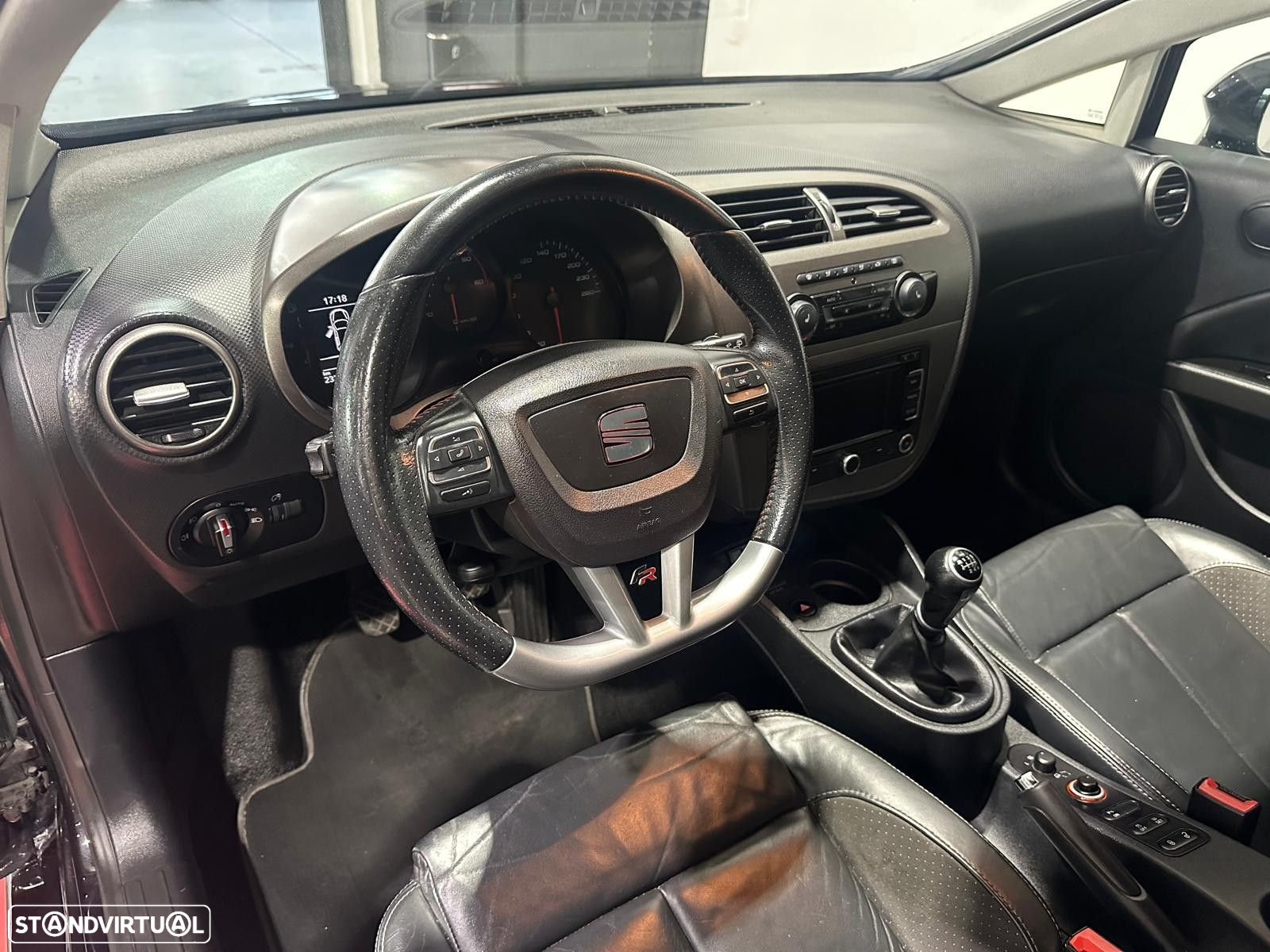 SEAT Leon 2.0 TDI FR DPF - 30