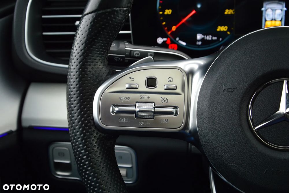 Mercedes-Benz GLE - 26