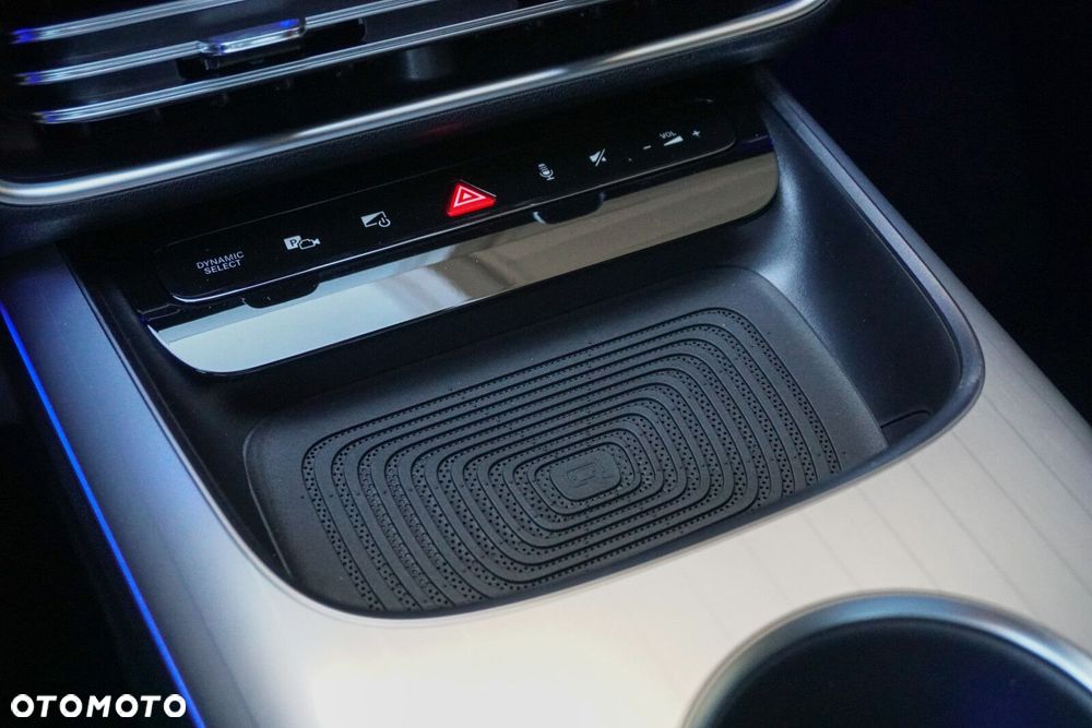 Mercedes-Benz CLA - 17