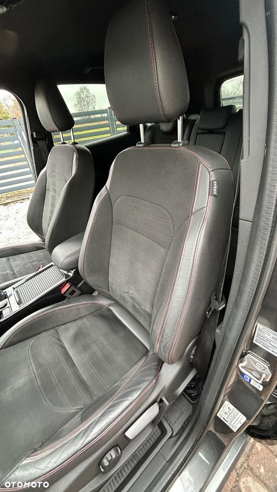 Ford Kuga 1.5 EcoBoost 4WD Titanium - 9