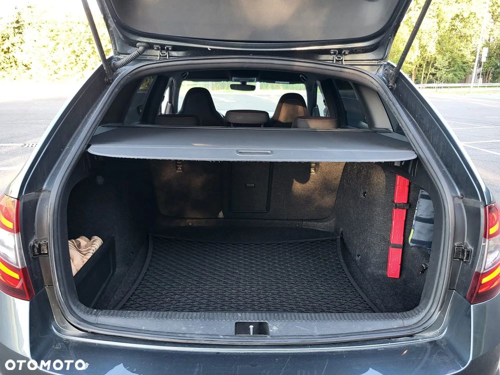 Skoda Octavia 2.0 TDI 4x4 RS DSG - 10