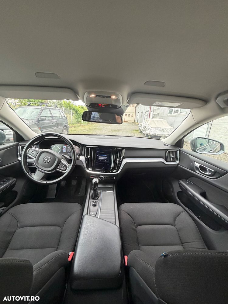 Volvo V60 D3 Momentum Core - 7