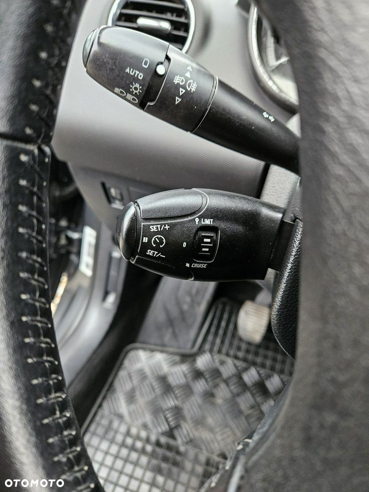 Peugeot 308 - 16