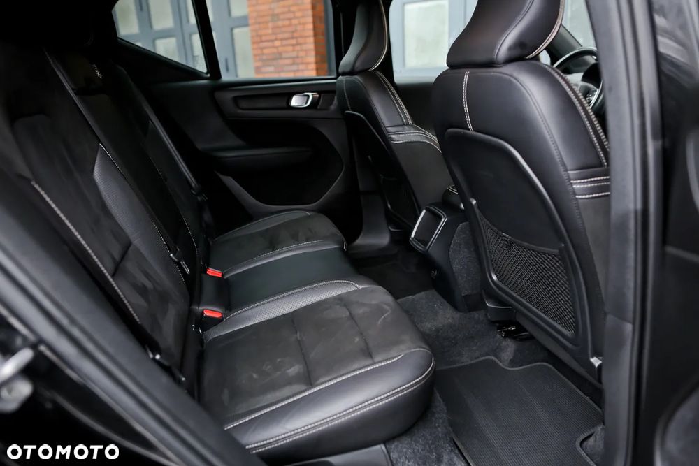 Volvo XC 40 D3 Geartronic R-Design - 25