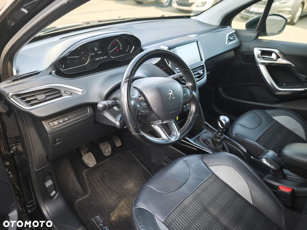 Peugeot 2008 BlueHDi FAP 120 STOP & START Crossway - 28