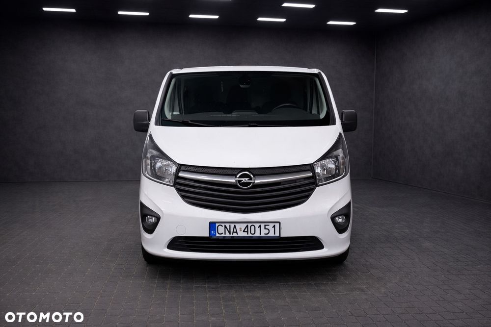 Opel Vivaro - 8