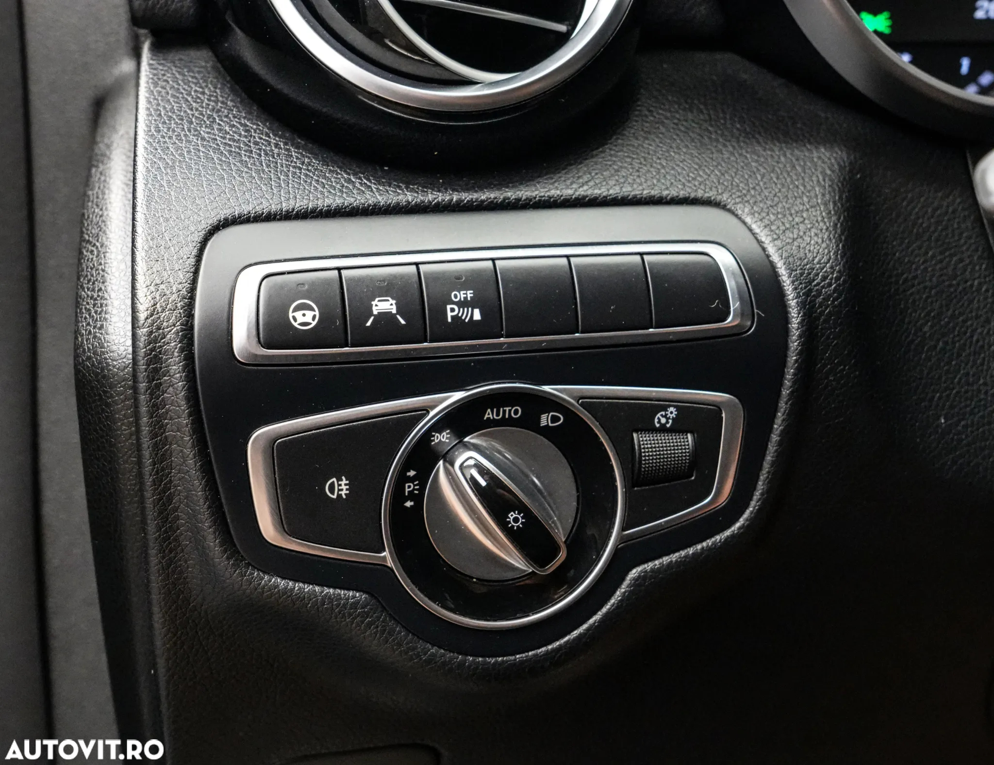 Mercedes-Benz GLC 250 d 4MATIC - 24