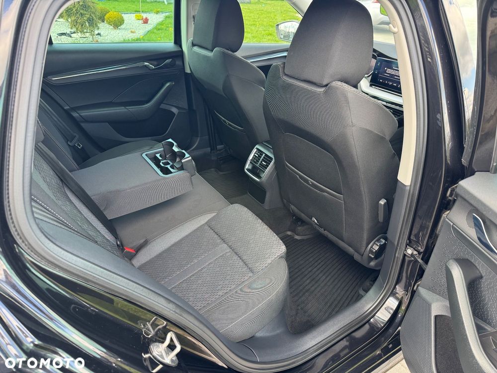 Skoda Octavia 2.0 TDI SCR Style DSG - 12