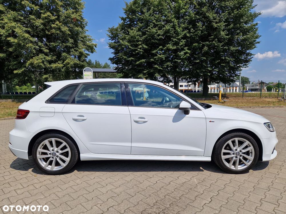 Audi A3 Sportback - 15