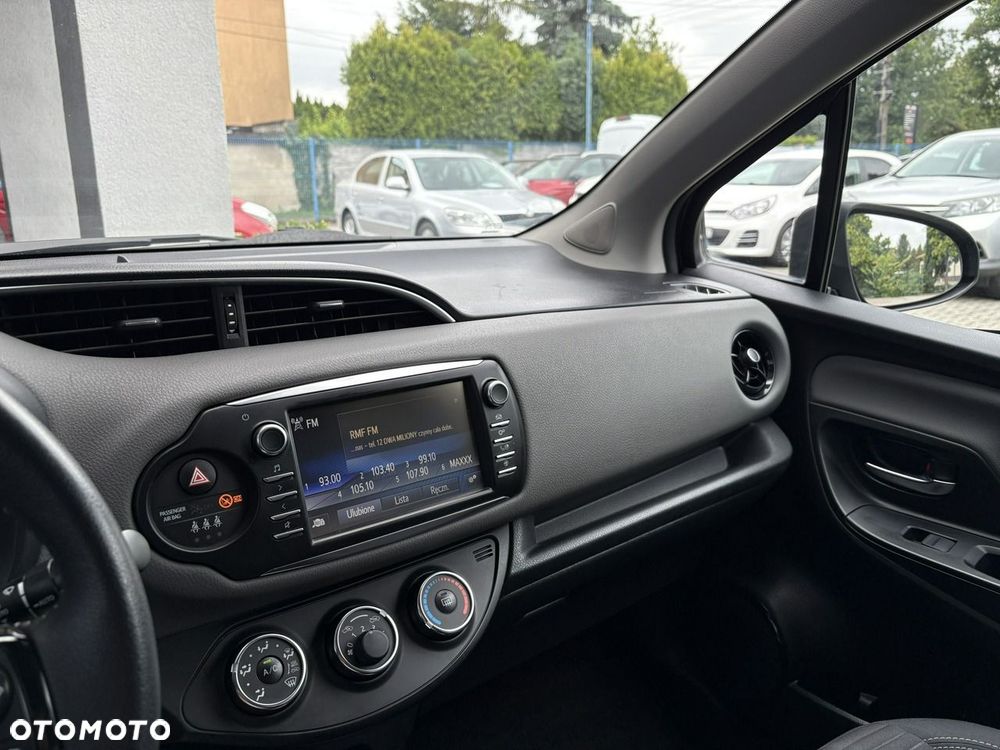 Toyota Yaris - 13