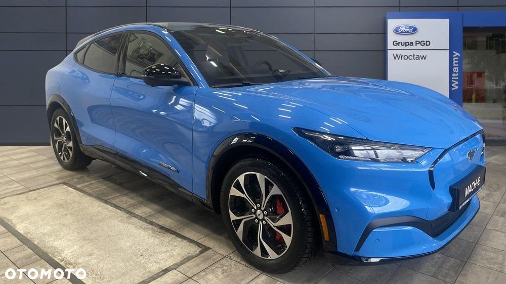 Ford Mustang Mach-E - 6