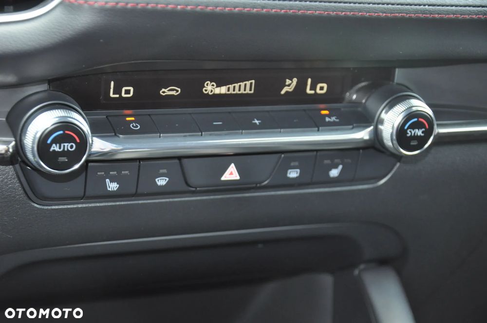 Mazda 3 e-SKYACTIV-G 2.0 M HYBRID 150 HOMURA - 38