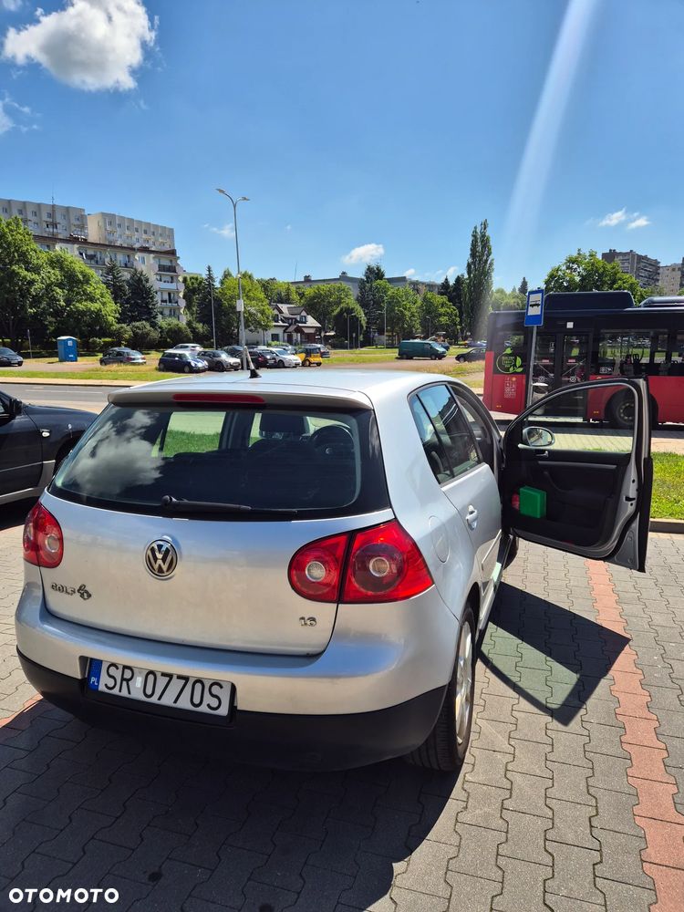 Volkswagen Golf 1.6 Trendline - 4