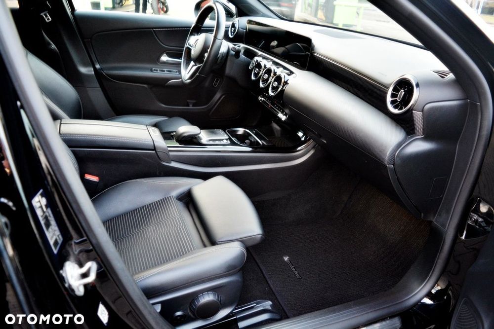 Mercedes-Benz Klasa A 250 e 8G-DCT Edition 2021 - 16