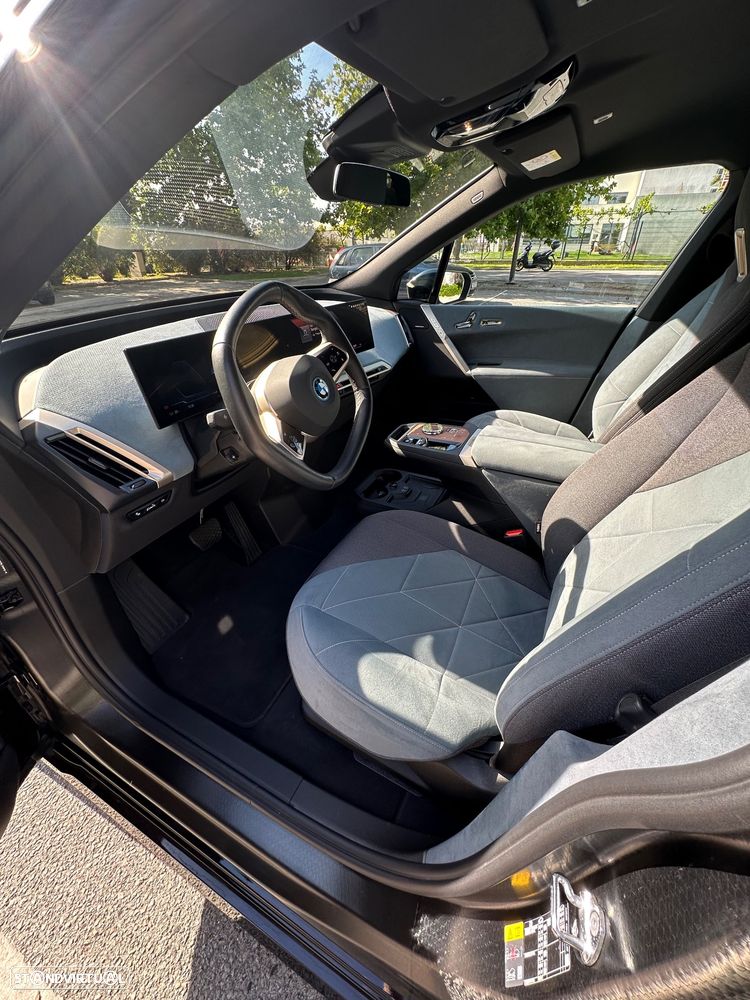 BMW iX xDrive 40 Pack Desportivo - 12