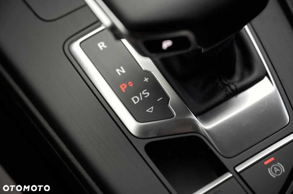 Audi A4 ver-2-0-tfsi-ultra-s-tronic-sport - 36