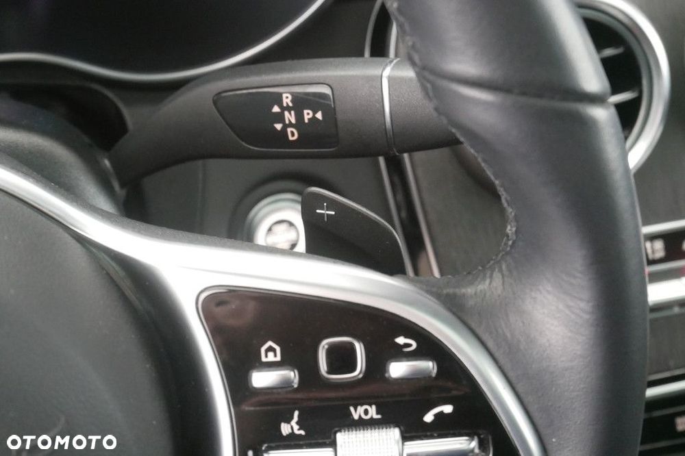 Mercedes-Benz GLC - 32