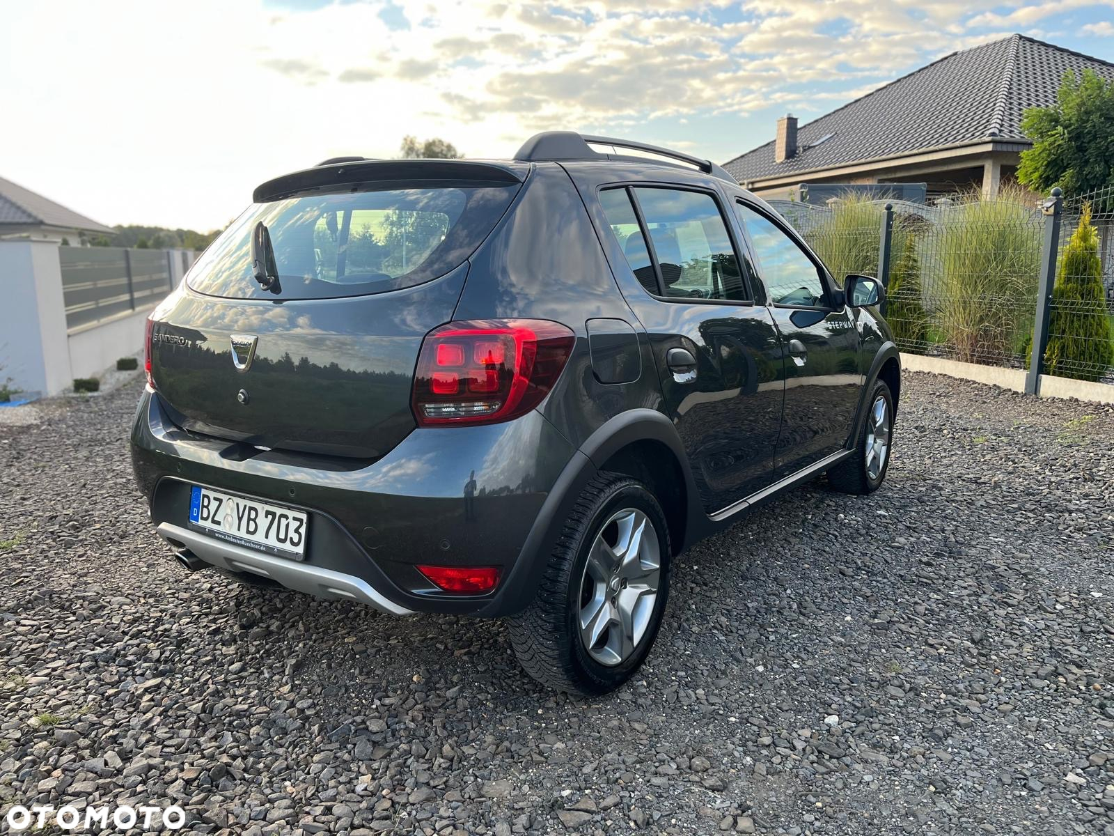 Dacia Sandero Stepway TCe 90 Prestige - 13