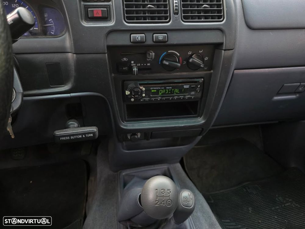 Toyota Hilux 2.5 D4-D Tracker - 9