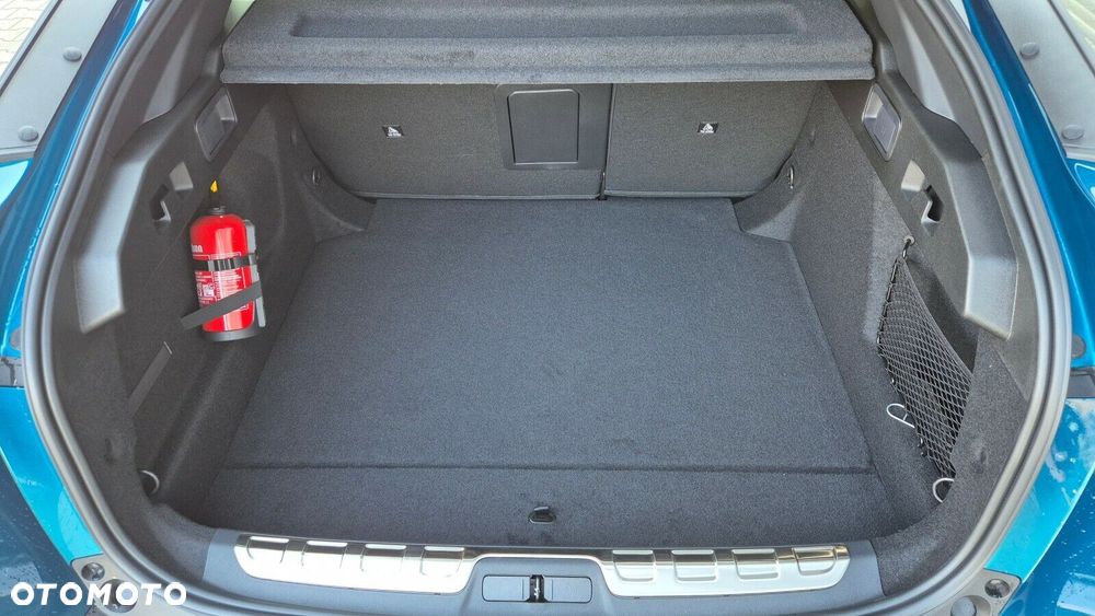 Peugeot 408 - 15