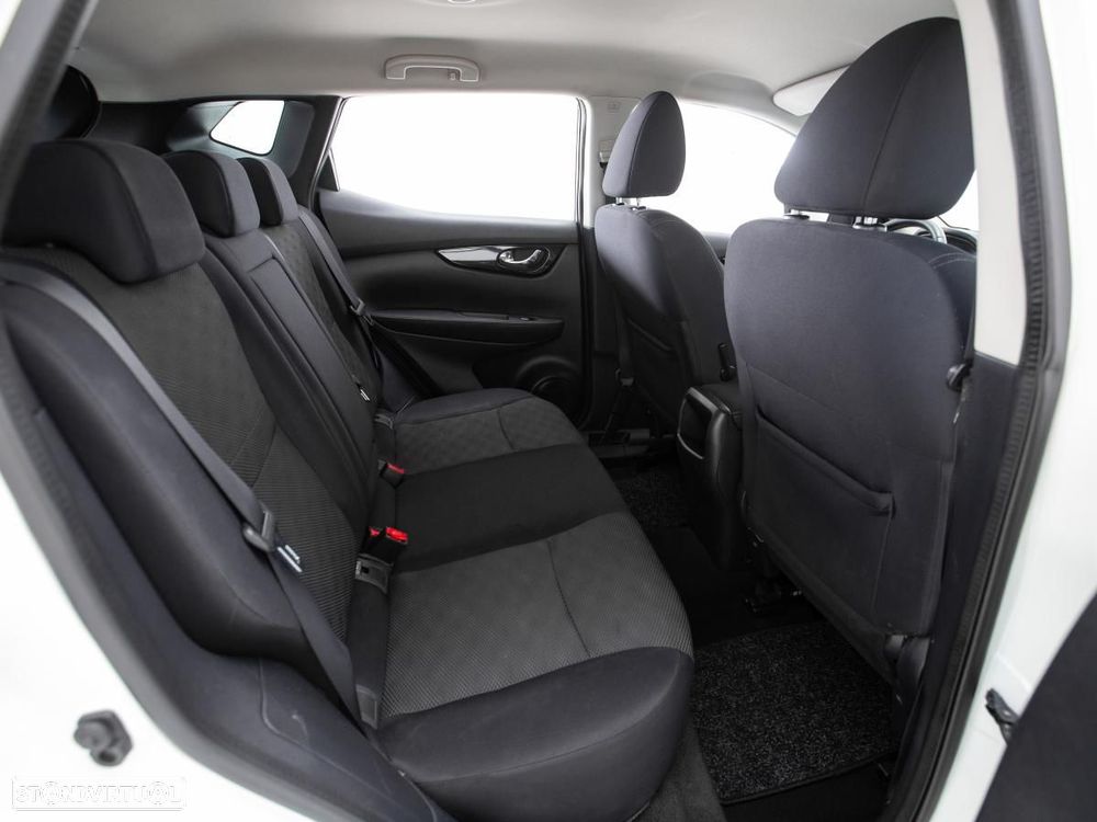 Nissan Qashqai - 11