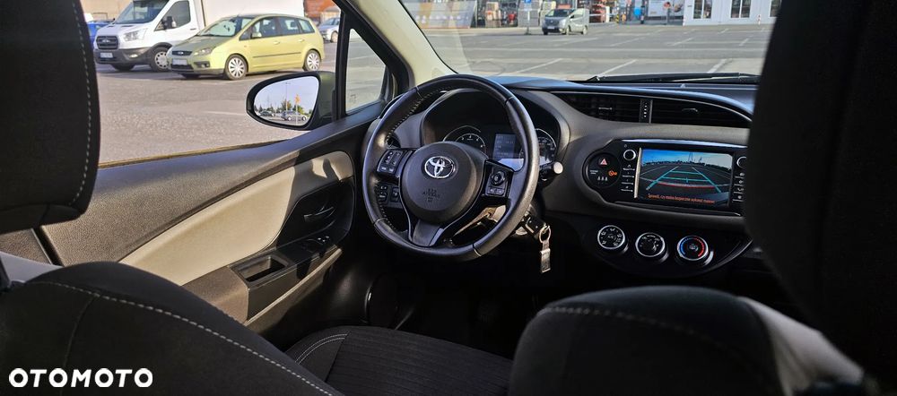 Toyota Yaris - 8