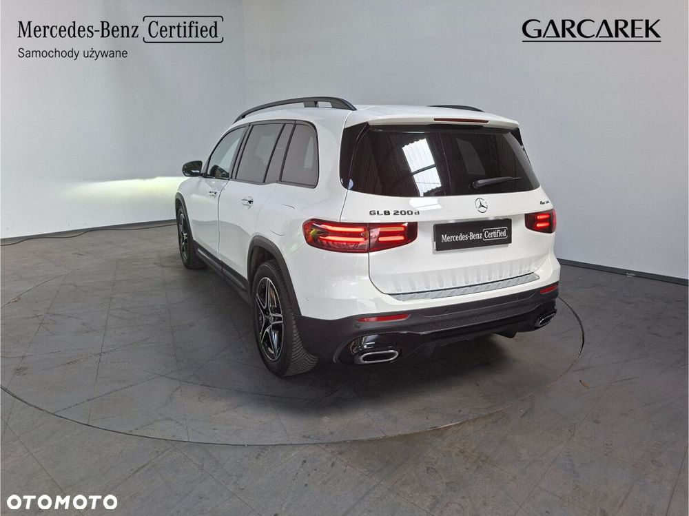 Mercedes-Benz GLB - 4