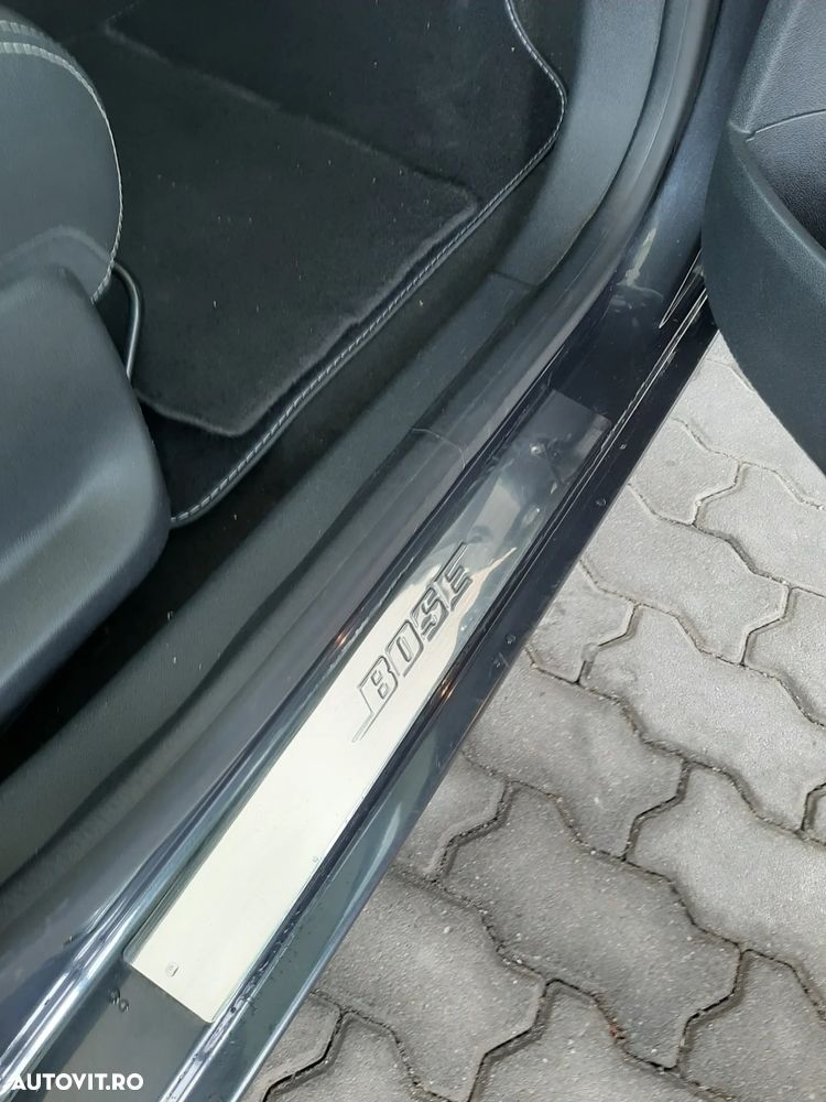 Renault Megane ENERGY dCi 130 Start & Stop Bose Edition - 9