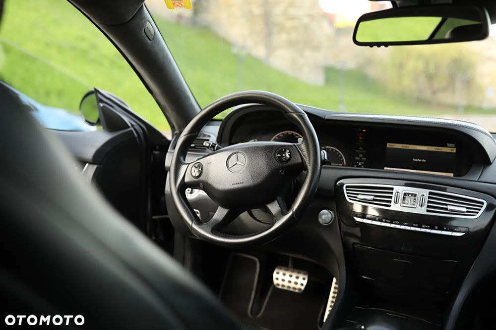 Mercedes-Benz CL 63 AMG - 9