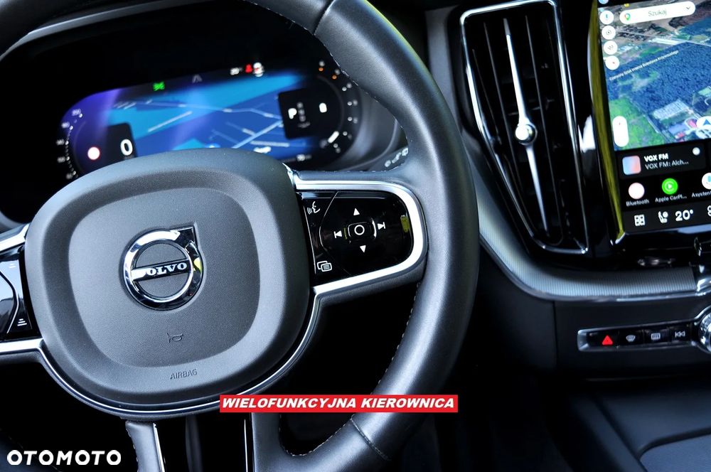 Volvo XC 60 B4 D Plus Dark - 28